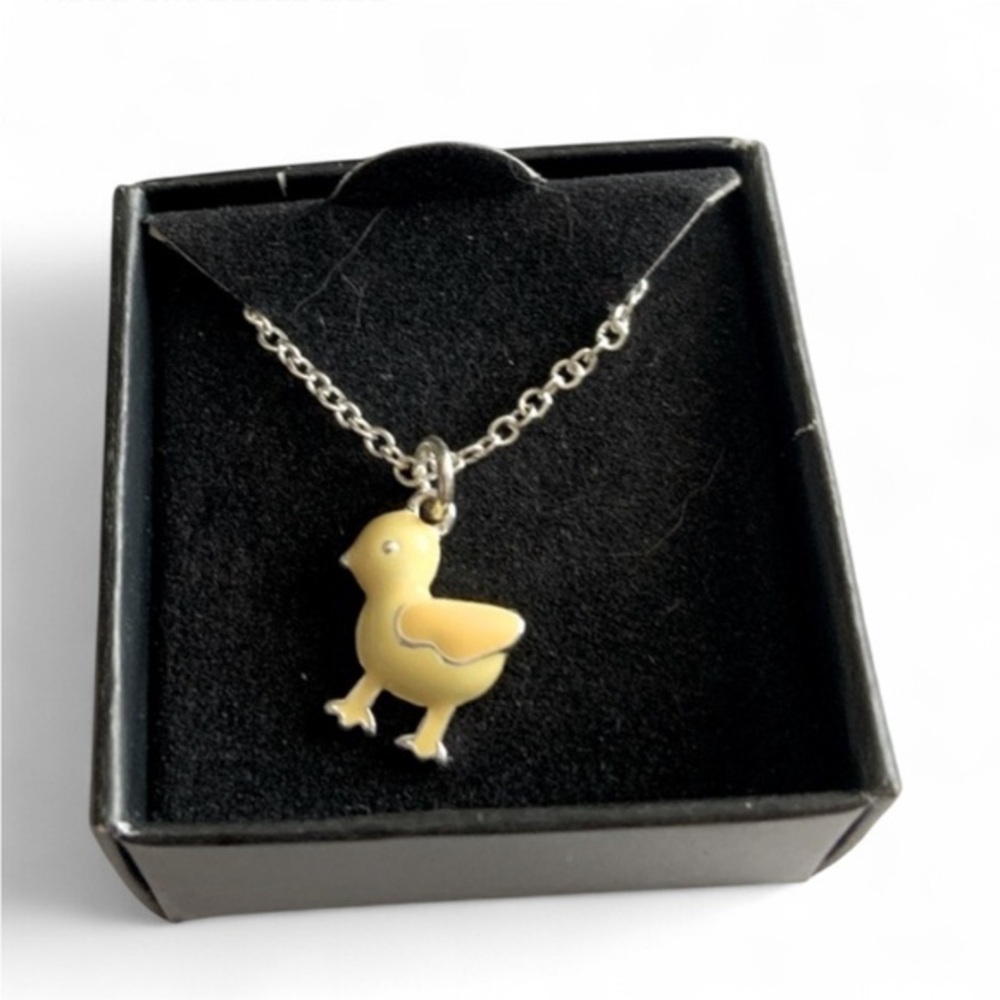 Avon Easter chick charm necklace